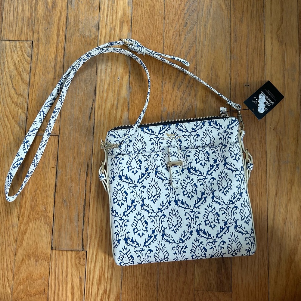 Scout crossbody bag